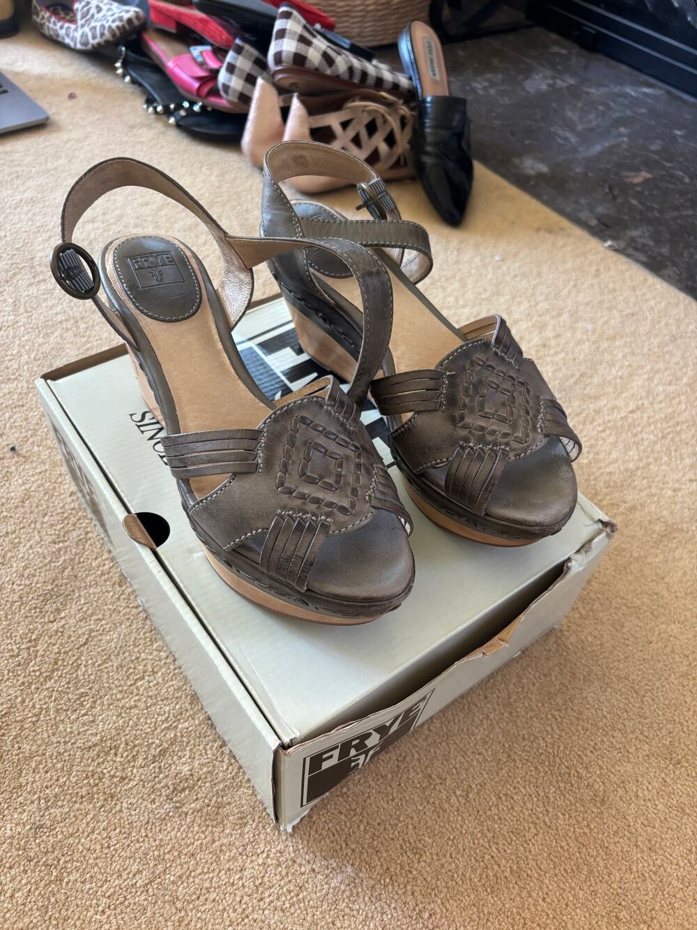 Frye Carlie Huarache Leather Wedge Sandals